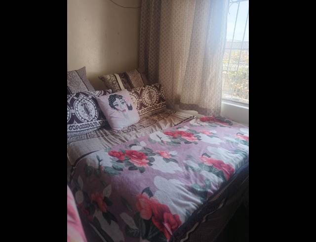 6 BEDROOM HOUSE FOR SALE IN SUNPARK